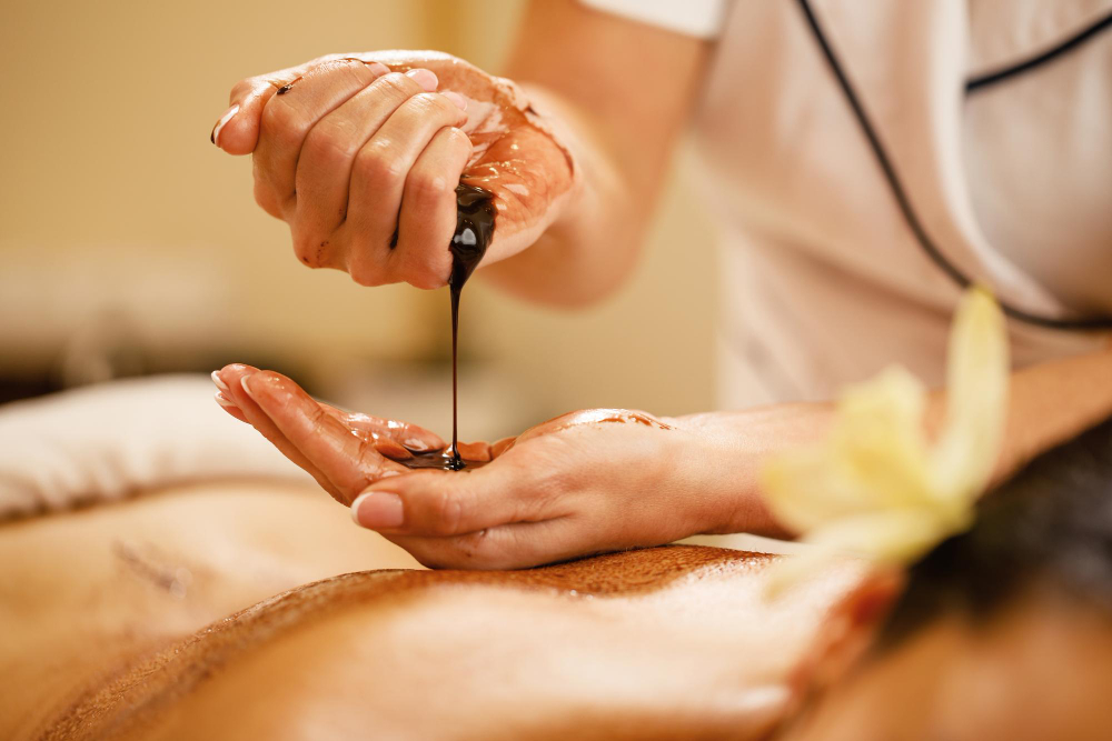 Experience the Healing Touch of Abhyanga Therapy at Ashtanga Ayurveda Centre in Dubai